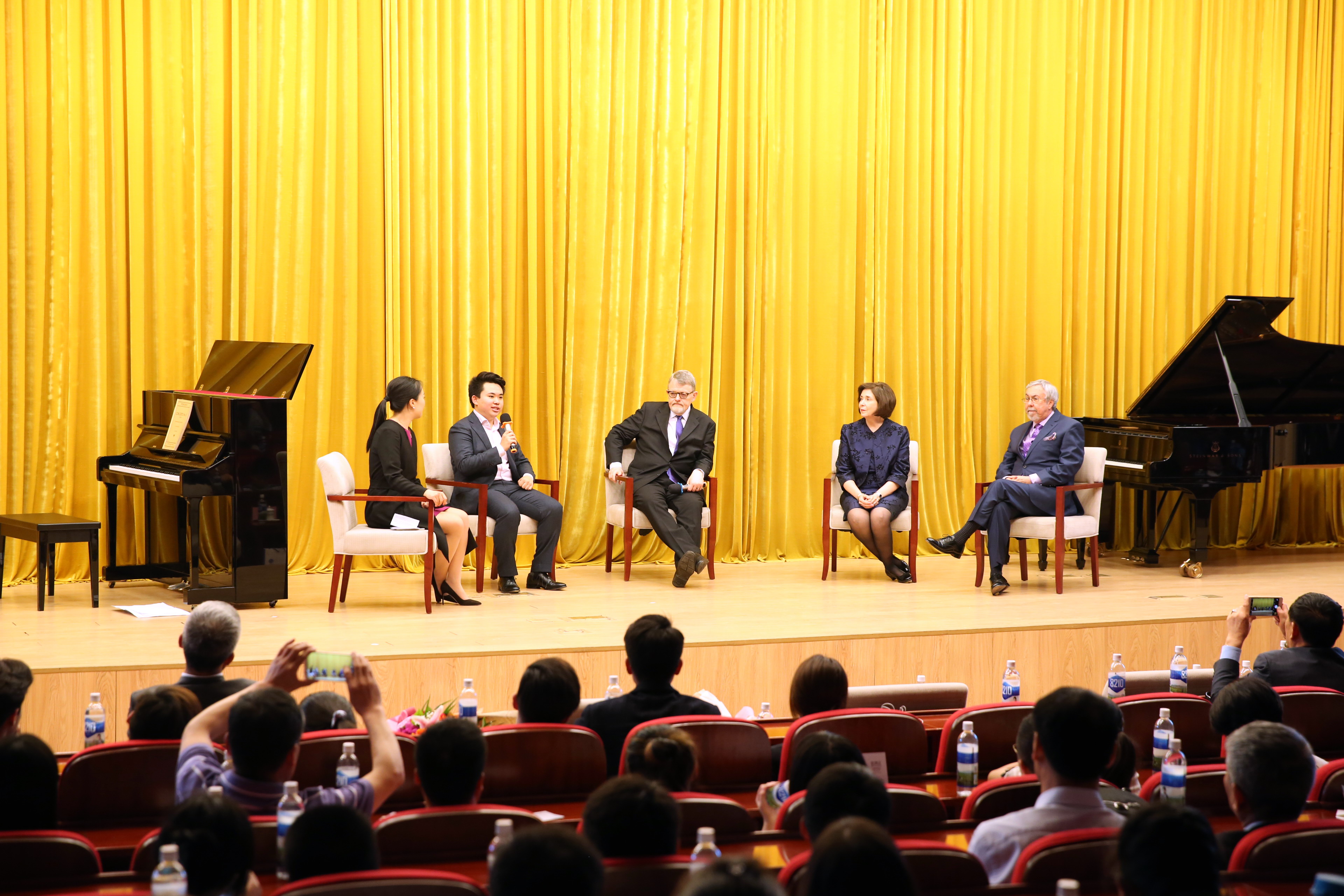 国际音乐大师亮相国科大对话科学与艺术