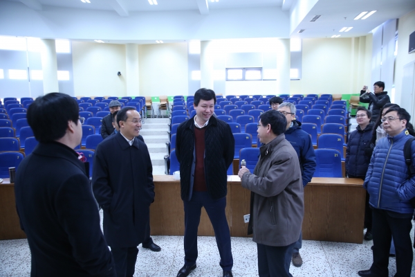 参观教一楼阶梯教室
