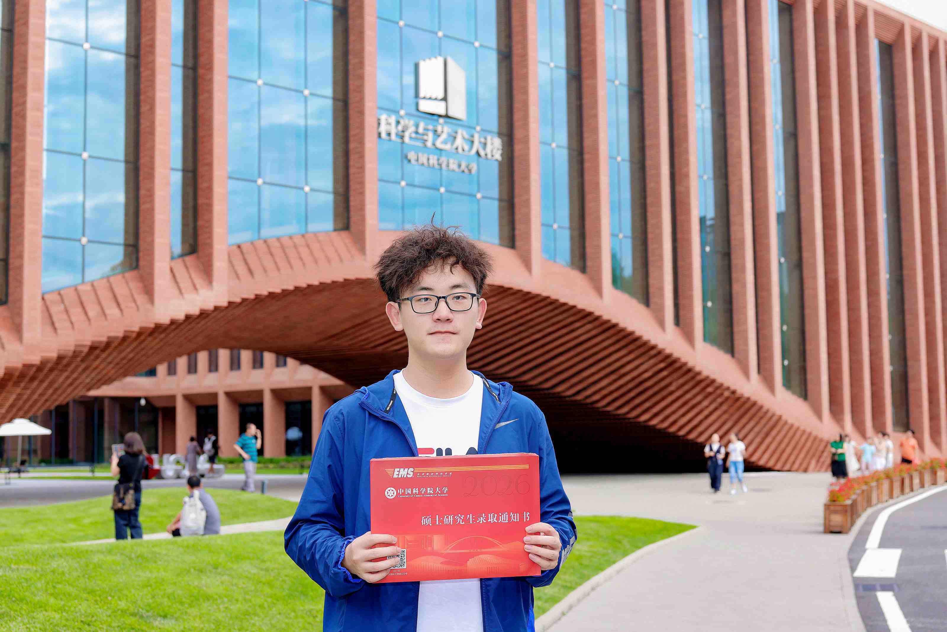李铭宇.jpg