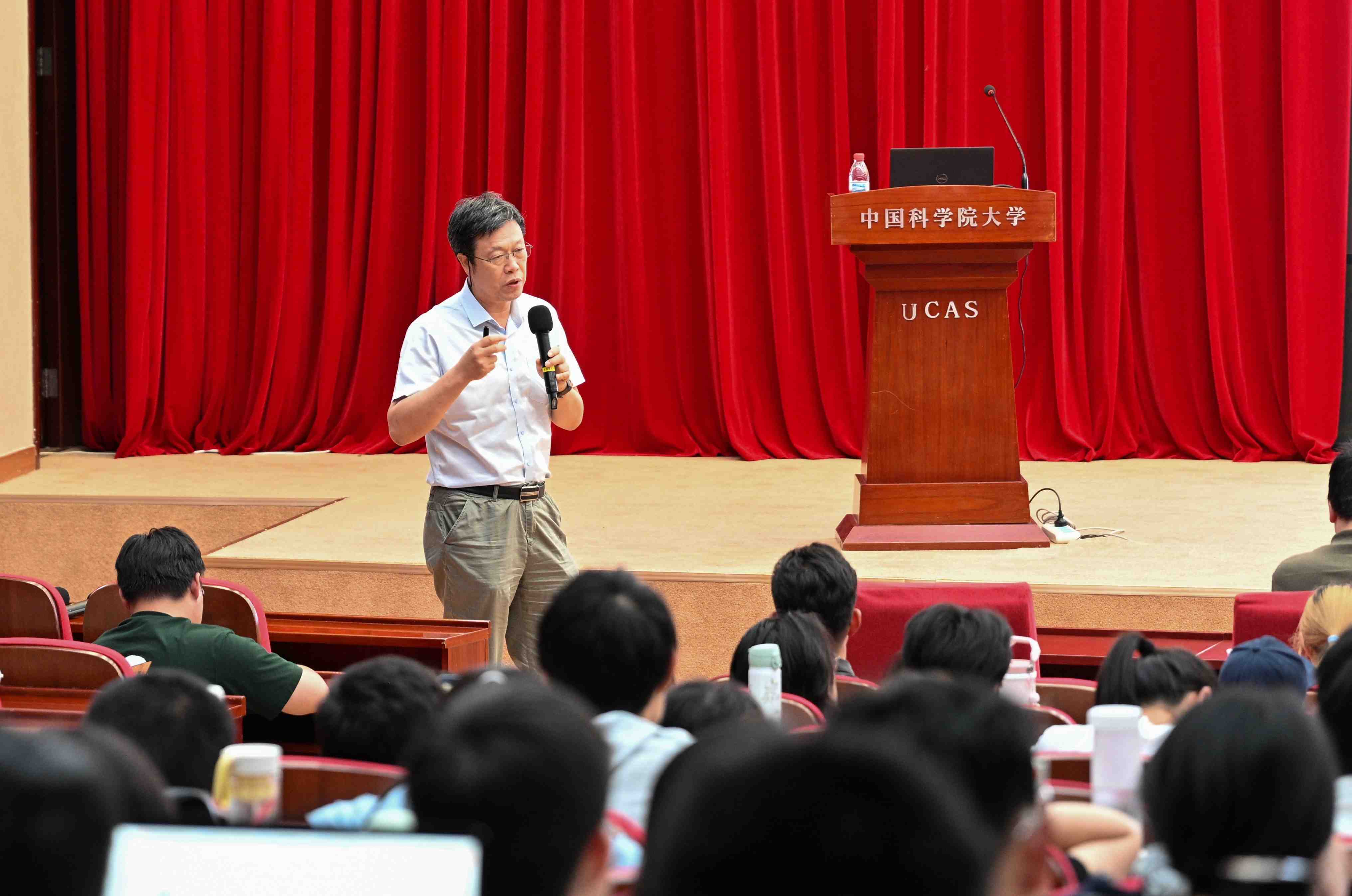 孙浩铭_陈发虎院士讲授《地球科学与人类文明》.jpeg