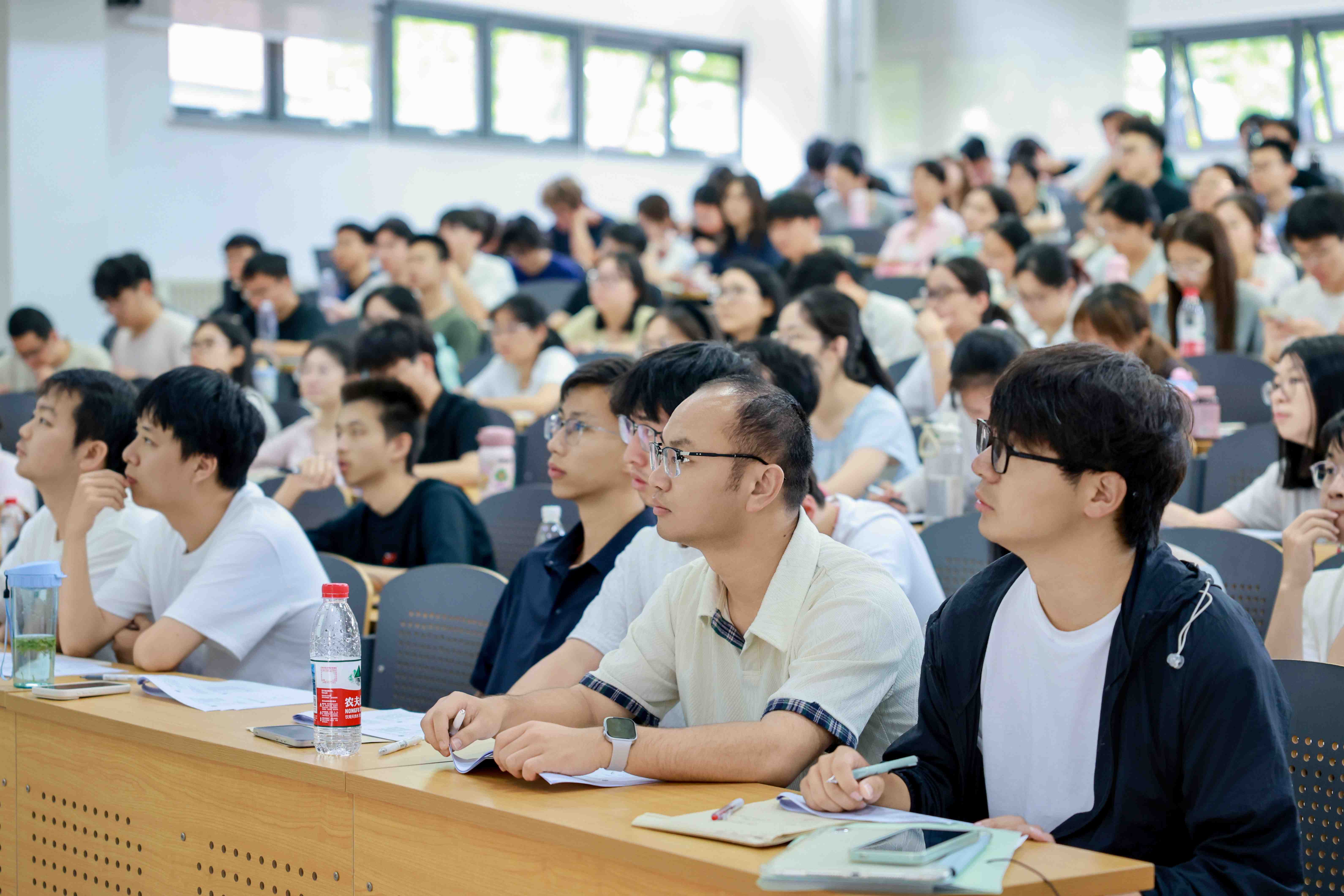 吴迪_听课同学.jpeg
