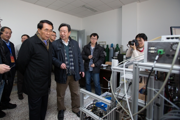 白春礼充分肯定国科大与中科院不同单位各自发挥优势开展科学研究